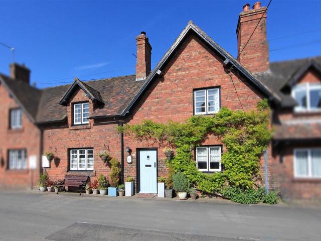 2 bedroom cottage for sale