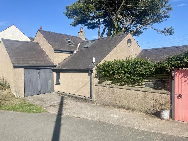 2 bedroom cottage for sale