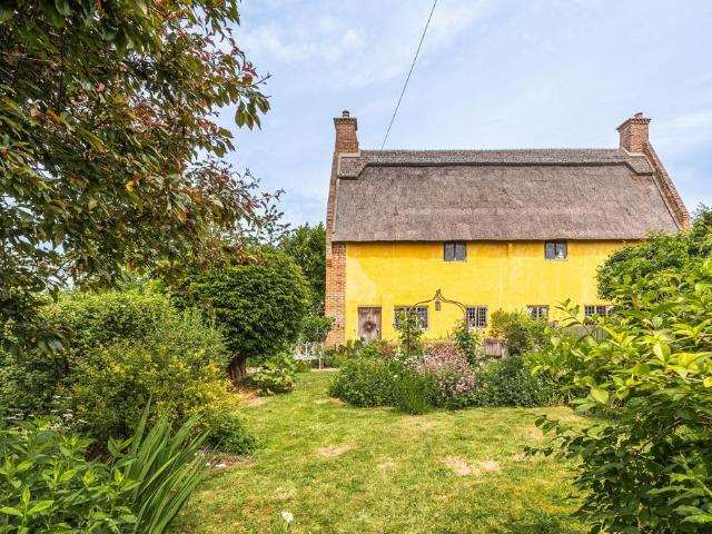 2 bedroom cottage for sale