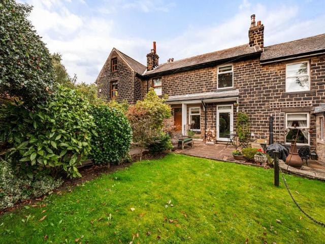 2 bedroom cottage for sale