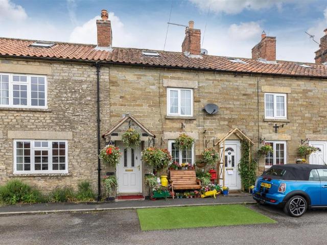2 bedroom cottage for sale