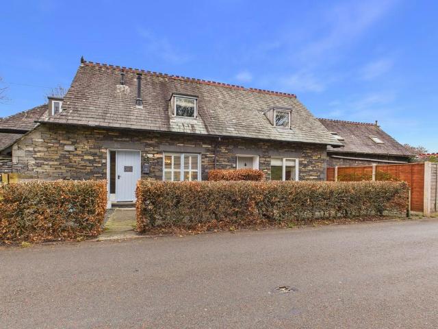 2 bedroom cottage for sale