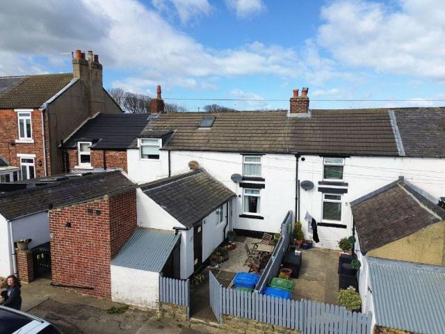 2 bedroom cottage for sale