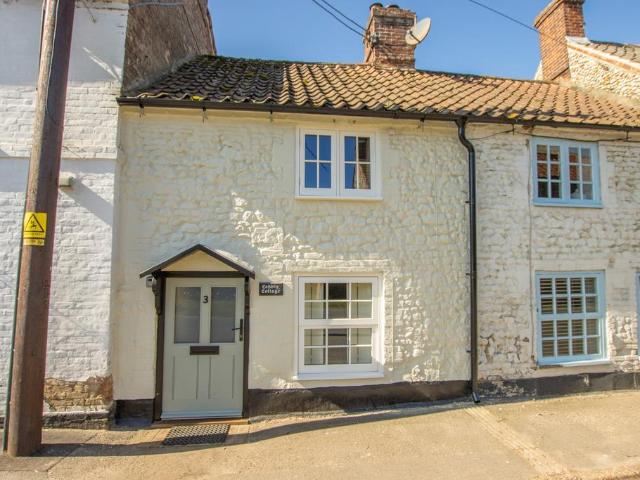 2 bedroom cottage for sale