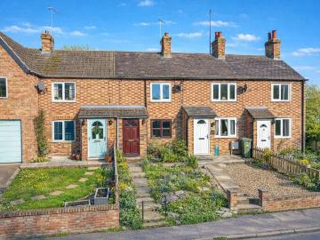 2 bedroom cottage for sale
