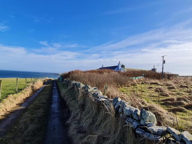 2 bedroom cottage for sale