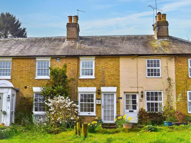 2 bedroom cottage for sale