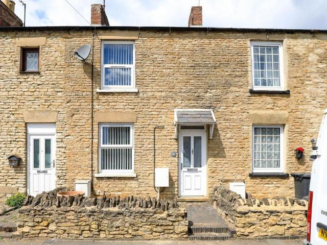 2 bedroom cottage for sale