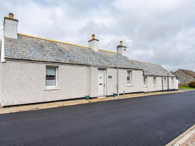 2 bedroom cottage for sale