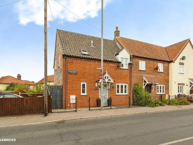 2 bedroom cottage for sale