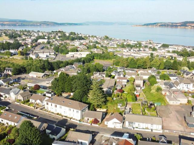 2 bedroom cottage for sale