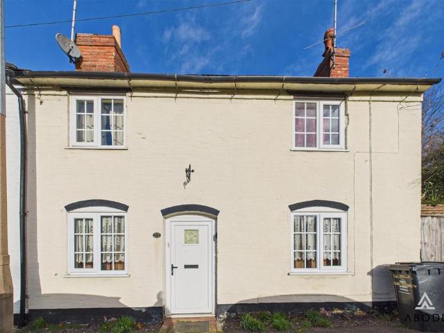 2 bedroom cottage for sale