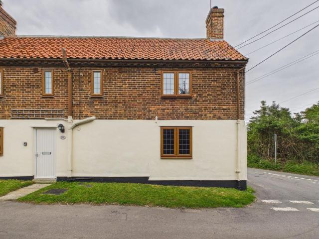 2 bedroom cottage for sale