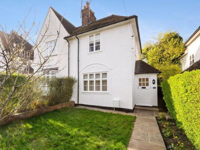 2 bedroom cottage for sale