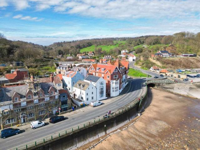 2 bedroom cottage for sale