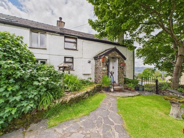2 bedroom cottage for sale