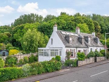 2 bedroom cottage for sale