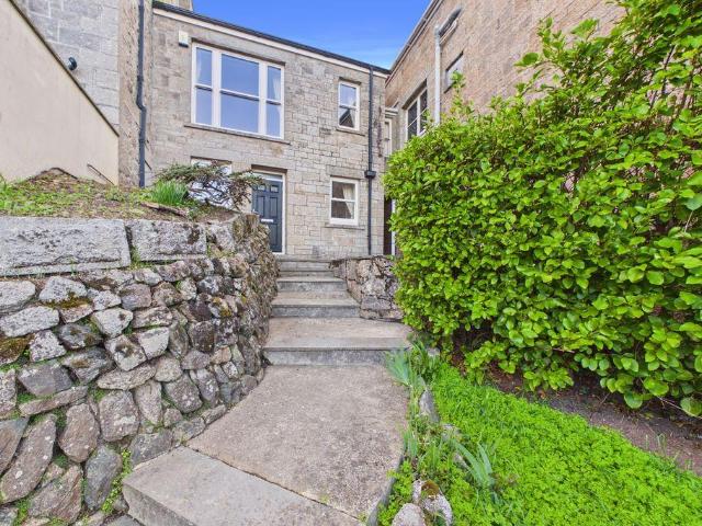2 bedroom cottage for sale