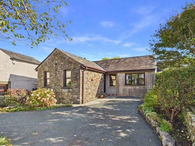 2 bedroom cottage for sale