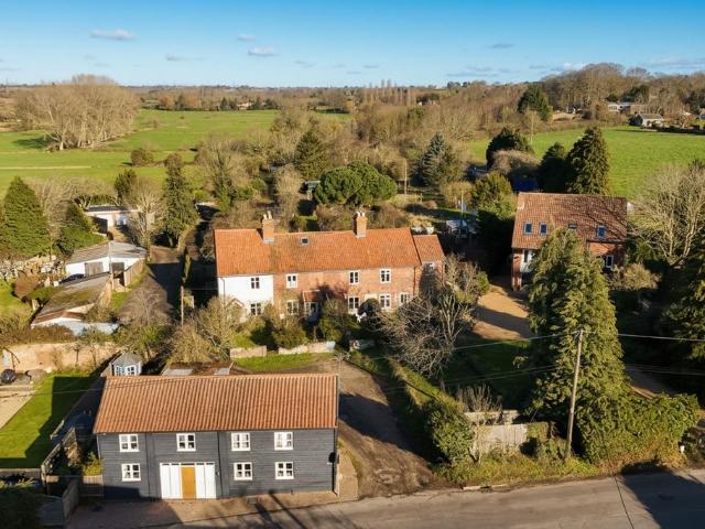 2 bedroom cottage for sale