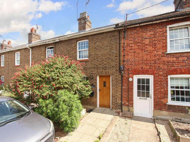 2 bedroom cottage for sale