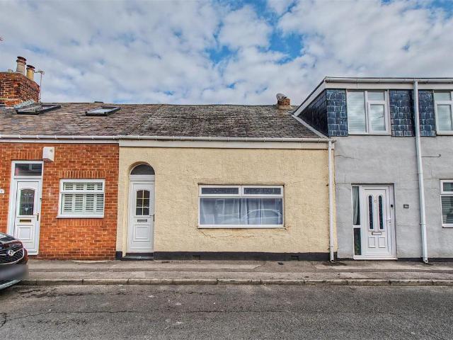 2 bedroom cottage for sale