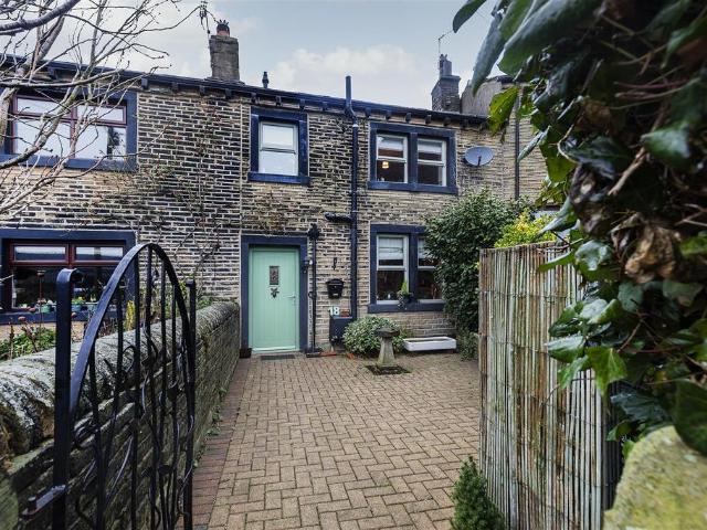 2 bedroom cottage for sale