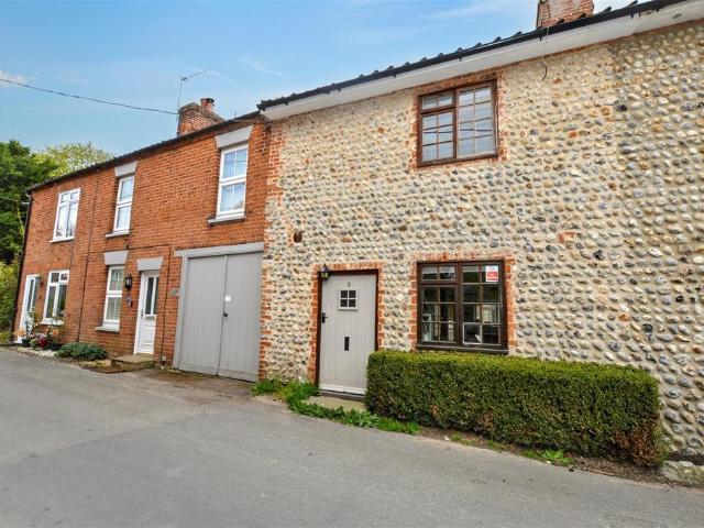 2 bedroom cottage for sale
