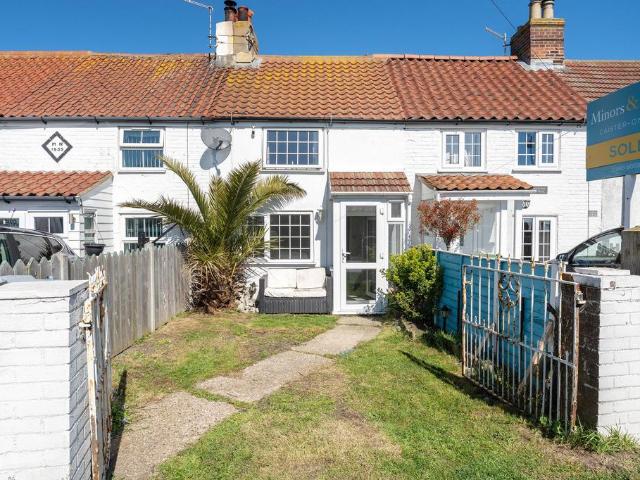 2 bedroom cottage for sale