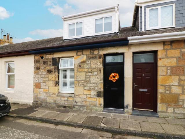 2 bedroom cottage for sale