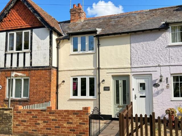 2 bedroom cottage for sale