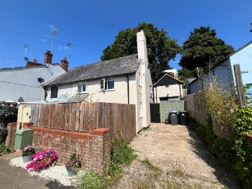 2 bedroom cottage for sale