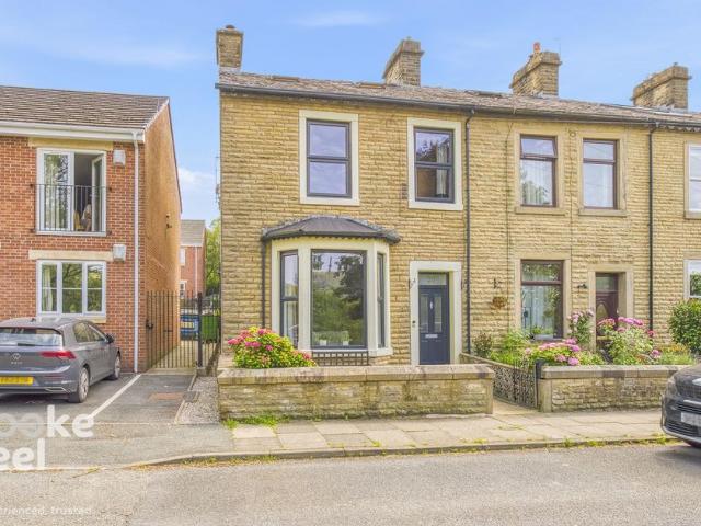 2 bedroom cottage for sale