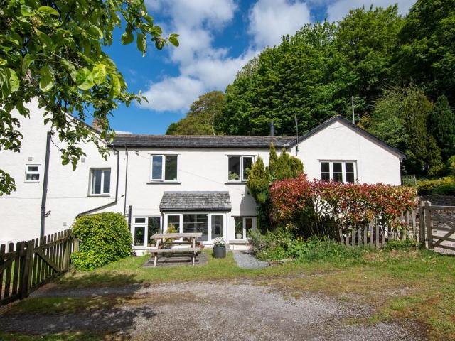 2 bedroom cottage for sale