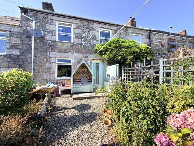 2 bedroom cottage for sale
