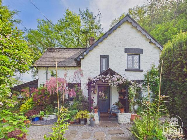 2 bedroom cottage for sale