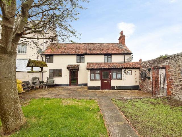 2 bedroom cottage for sale
