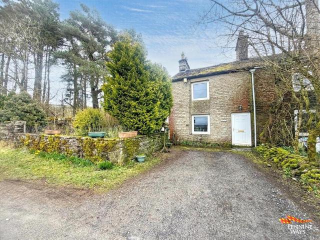 2 bedroom cottage for sale