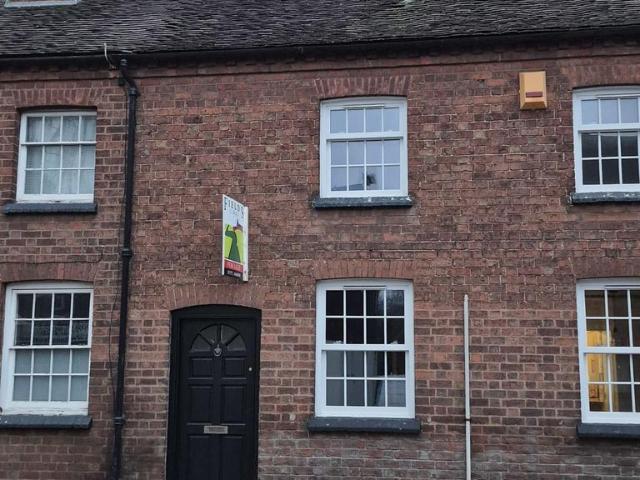 2 bedroom cottage for sale