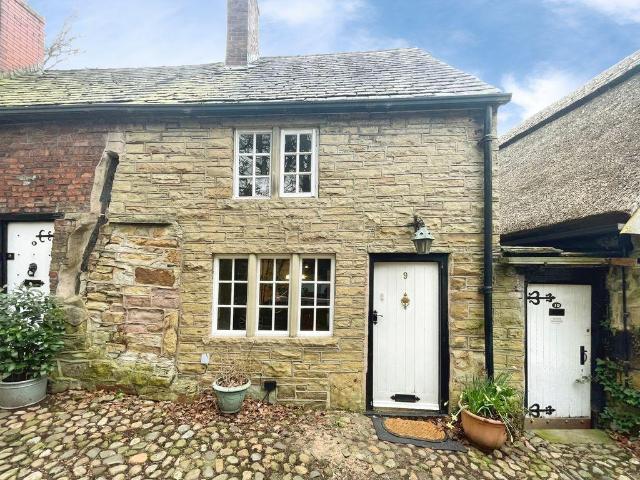 2 bedroom terraced house for sale