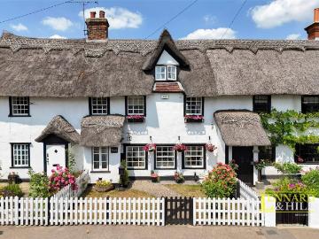 2 bedroom cottage for sale