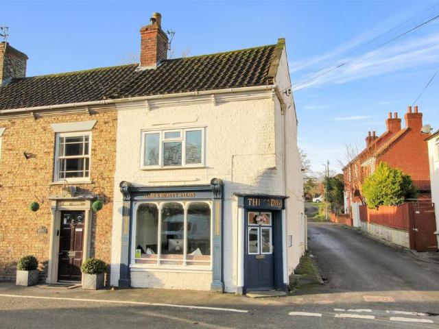 2 bedroom cottage for sale