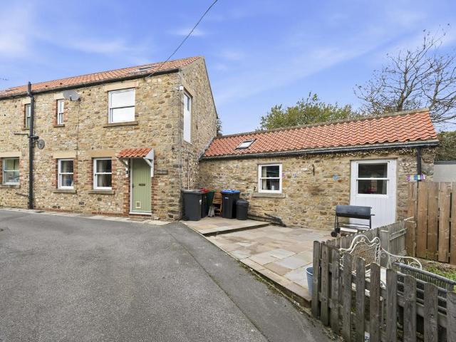 2 bedroom cottage for sale