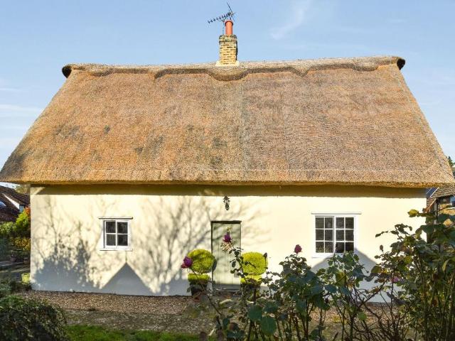2 bedroom cottage for sale