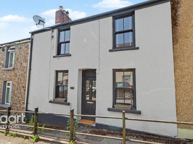 2 bedroom cottage for sale