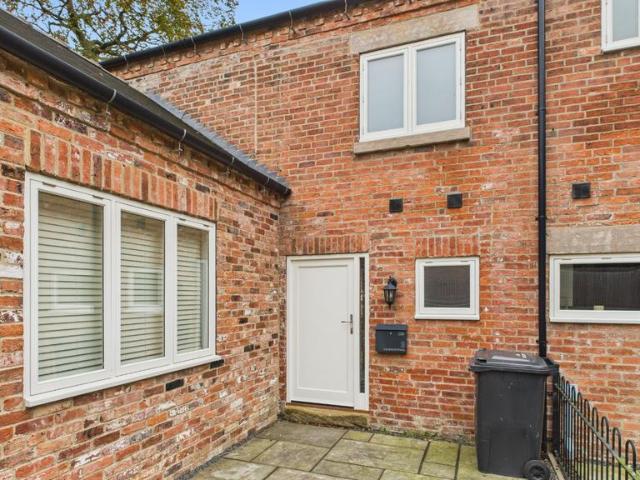 2 bedroom cottage for sale