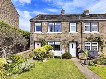 2 bedroom cottage for sale