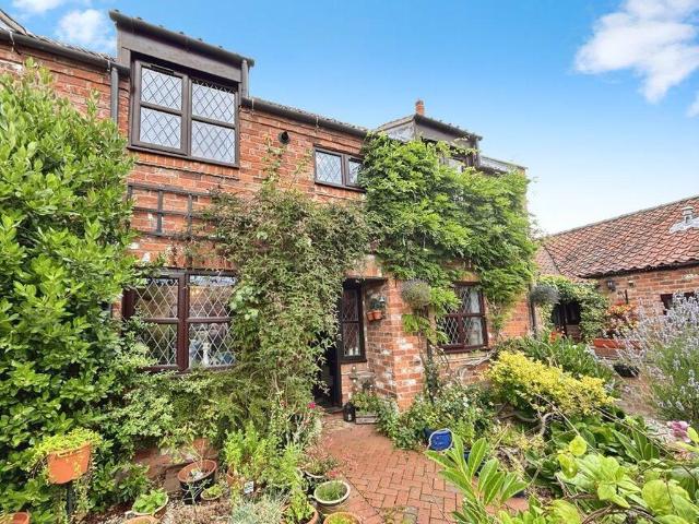 2 bedroom cottage for sale