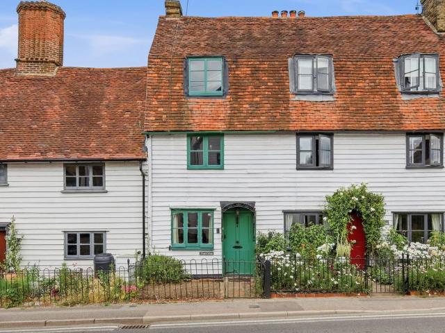 2 bedroom cottage for sale