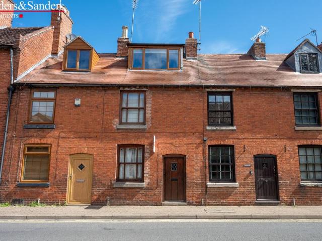 2 bedroom cottage for sale